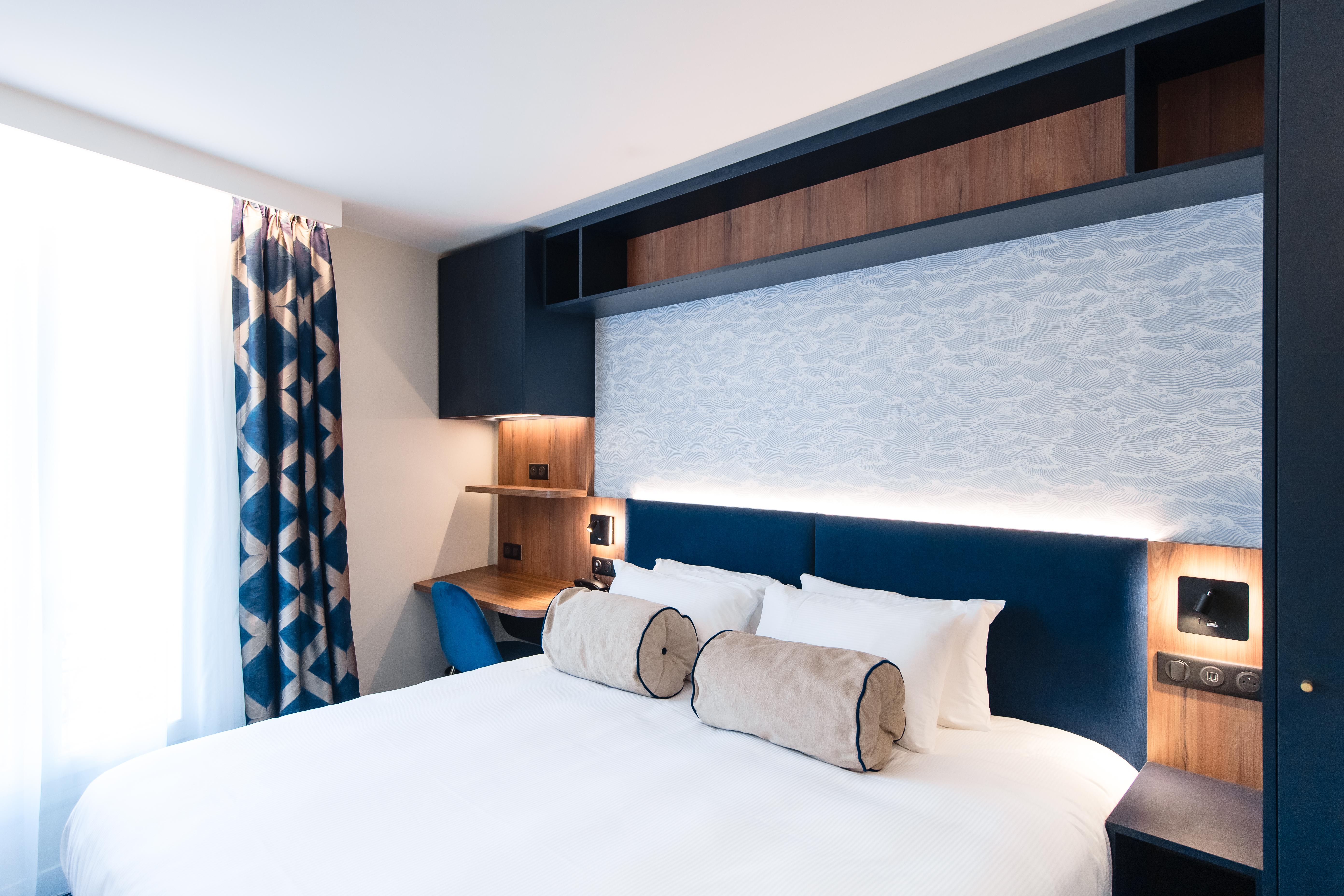 Hotel Bleu De Grenelle - Tour Eiffel 4*