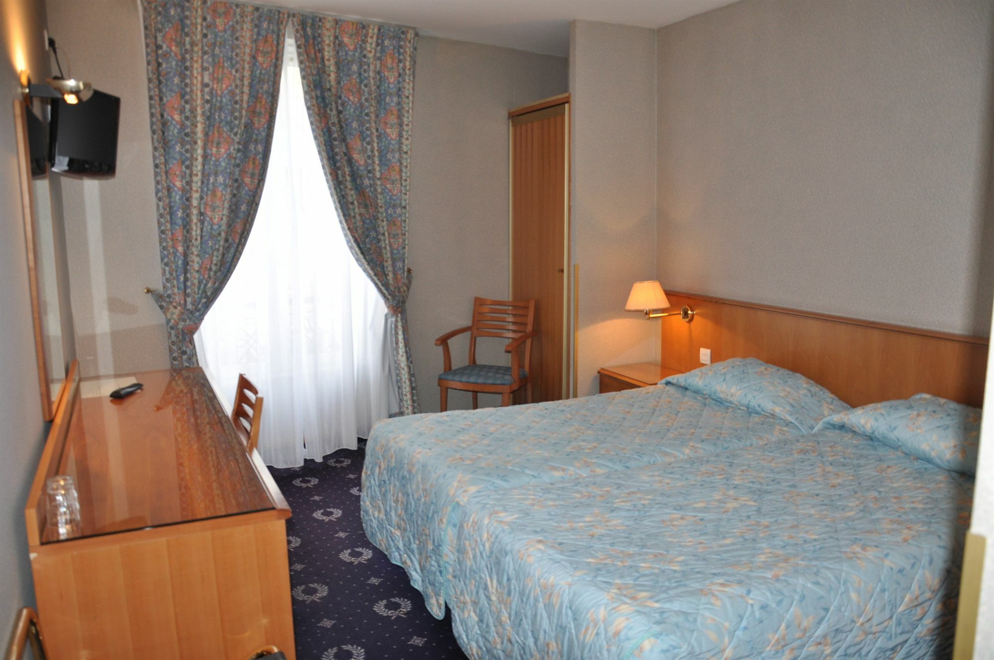 Bleu De Grenelle - Tour Eiffel 4* Paris