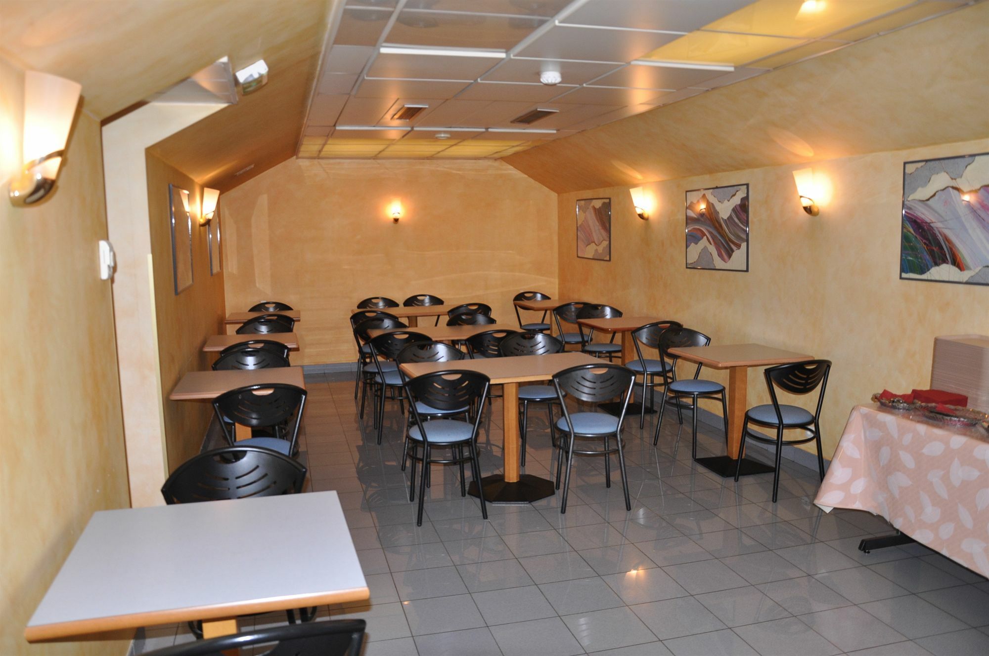 Hotel Bleu De Grenelle - Tour Eiffel